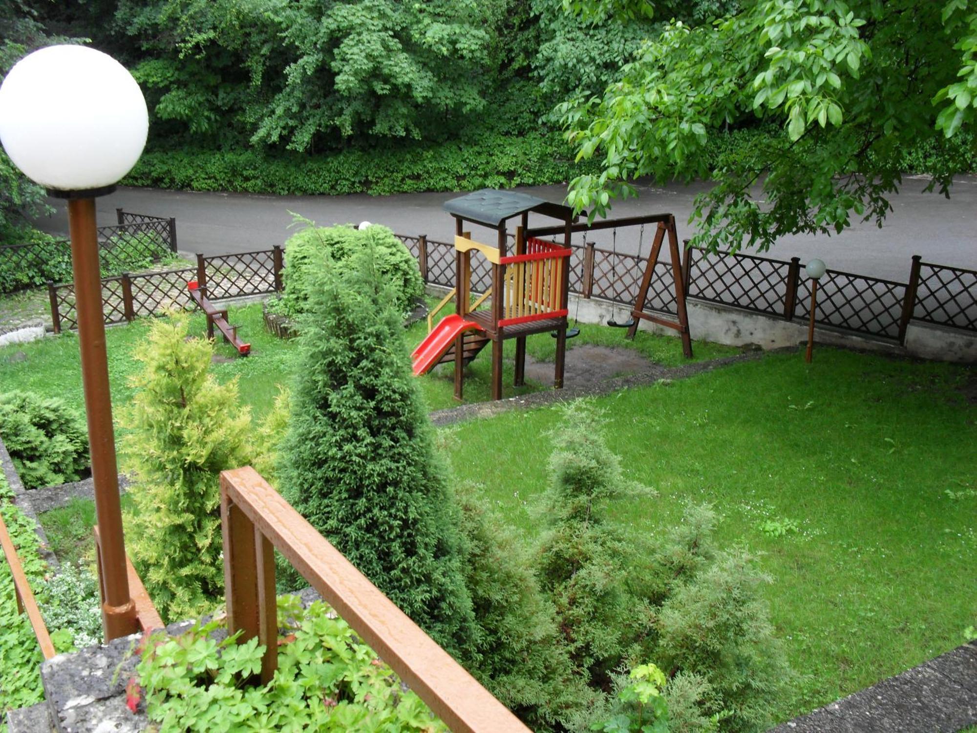Family Park Hotel Kyoshkove Sjumen Eksteriør bilde