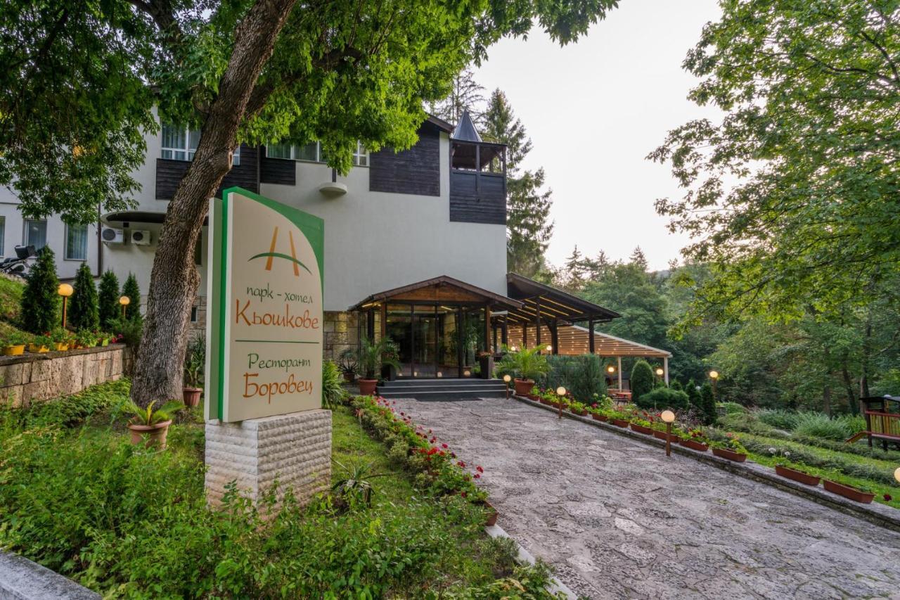 Family Park Hotel Kyoshkove Sjumen Eksteriør bilde